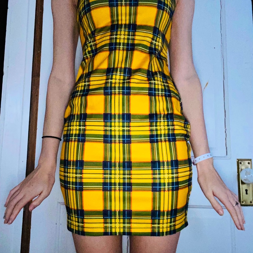 Yellow dress